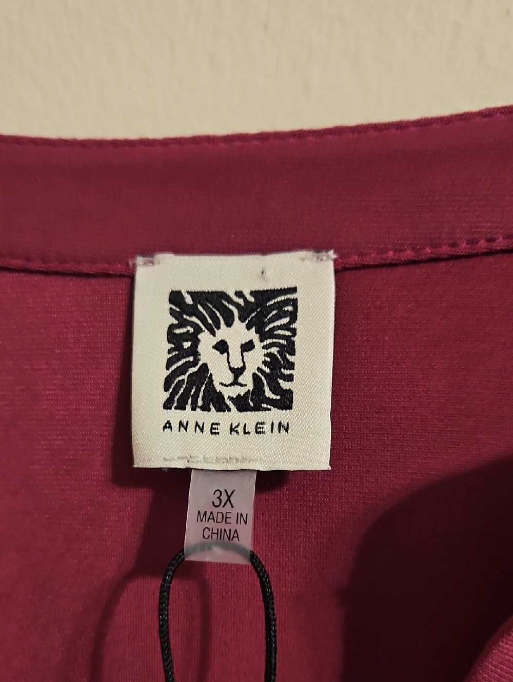 Anne Klein Magenta V Neck Dolman Sleeve Blouse. NWT - Picture 2 of 7